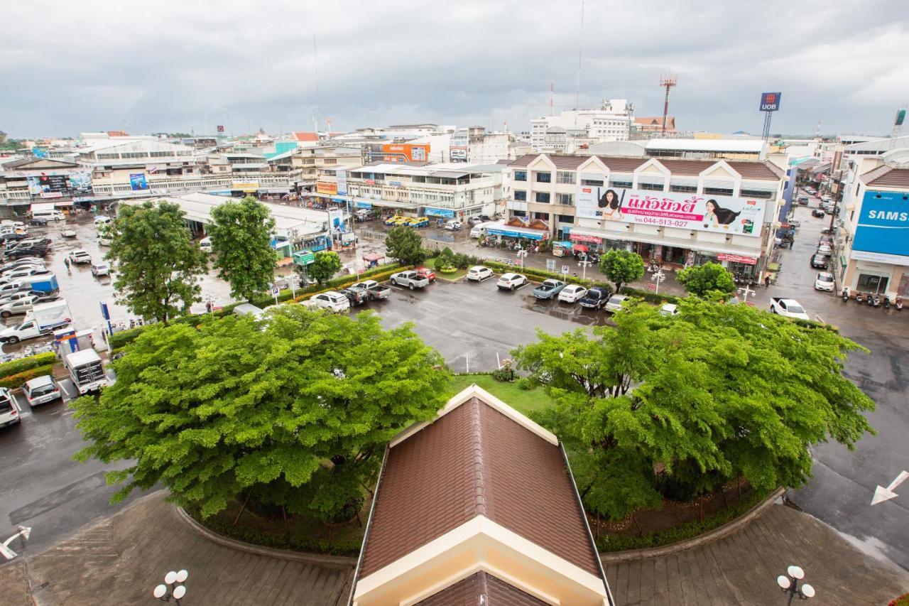 Surin Majestic Hotel Exterior foto