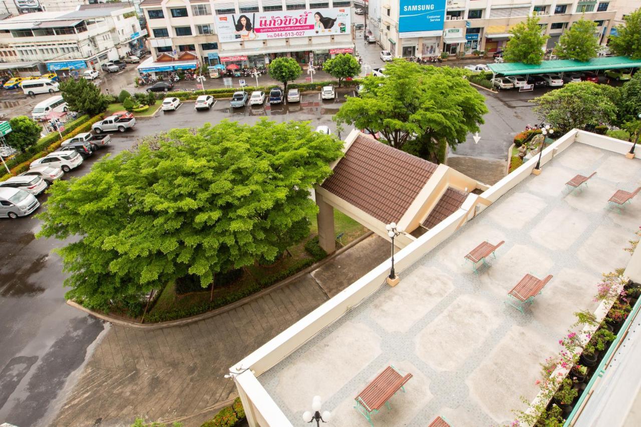 Surin Majestic Hotel Exterior foto